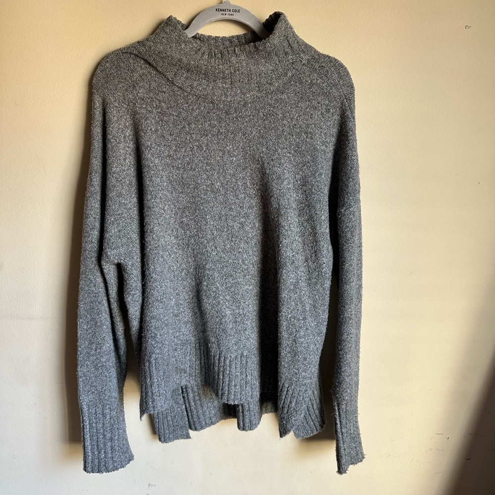 Joseph A Gray Knit Sweater